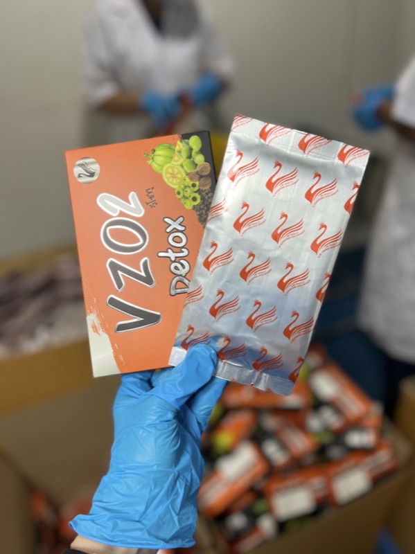 กล่อง VZO2 Detox คู่กับซองฟอยล์พิมพ์ลายโลโก้ N.T.INTER